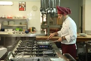 بارادايس بيتش فندق