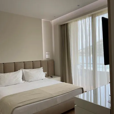 Paradise Hotel