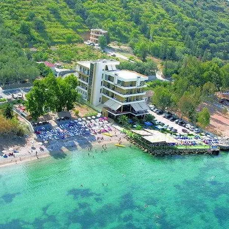 Hotell Paradise 4*